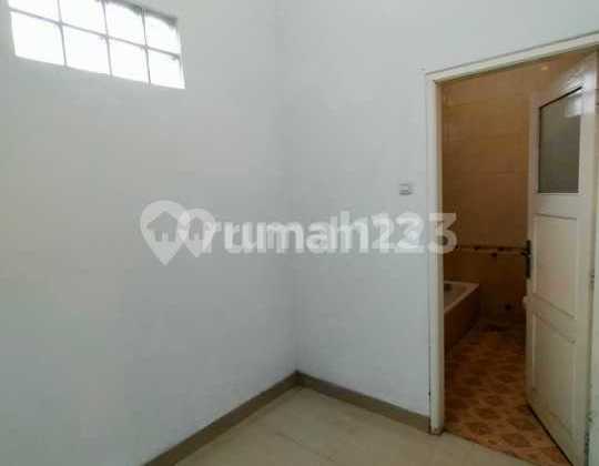 Rumah Hook 3 Lantai di Cluster Metro, 2,85 M di Bawah NJOP 3,6M!