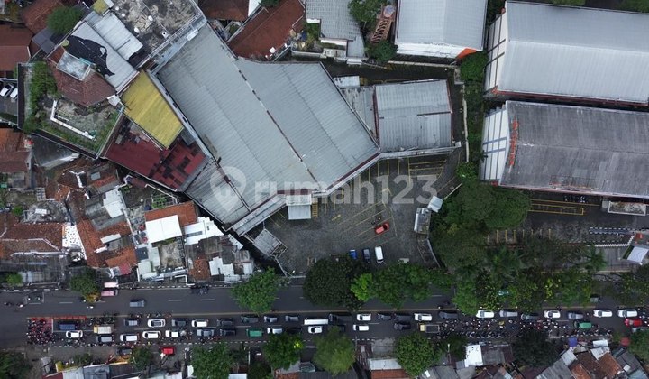 Gudang Plus Parkir Ex Giant Hitung Tanah