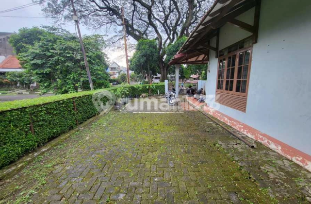 Rumah Hitung Tanah di Sayap Riau Bandung Wetan Sewa Kodya 2