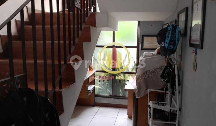 Rumah Langka di Batu Indah dengan Halaman yang cukup Luas!