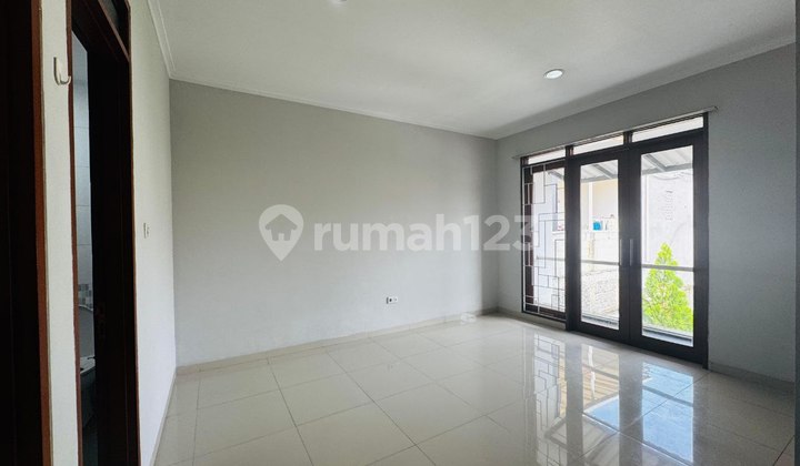 Siap Huni, Rumah, 2 Lantai Baru Cluster Calista Cherryfield 2