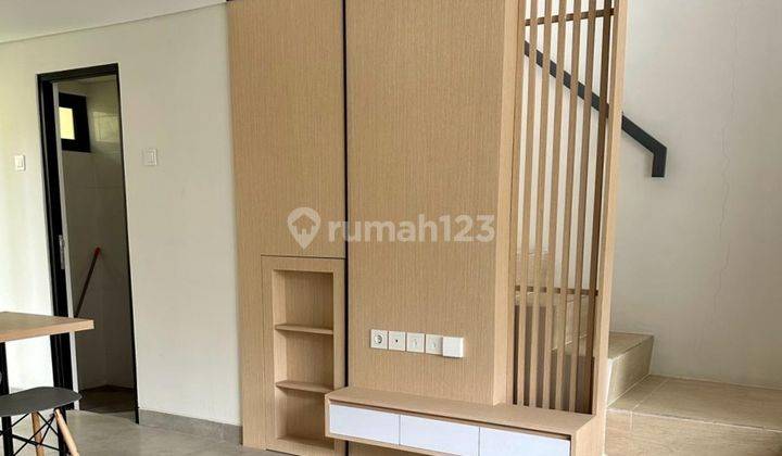 Rumah Siap Huni Free Furniture di Legenda Wisata Cibubur 2