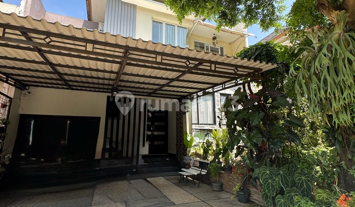 Dijual Rumah Cantik dan Asri serta Siap Huni Minimalis Modern 2 Lantai di Lokasi Terdepan di Cinere. Akses Jalan Lebar dan Besar. Rumah Bagus SHM Rumah SHM