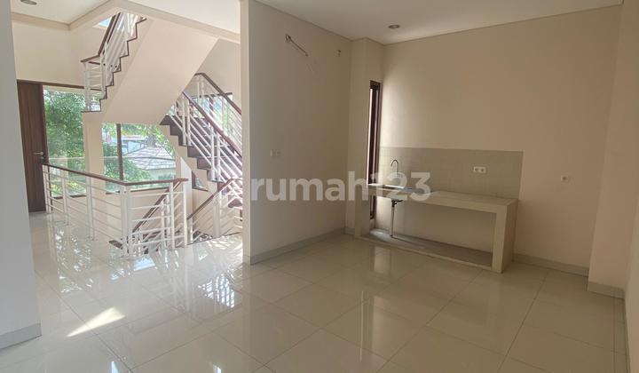 For Sale House in One Gate System Complex Karang Tengah Lebak Bulus For Sale House in One Gate System Complex Karang Tengah Lebak Bulus