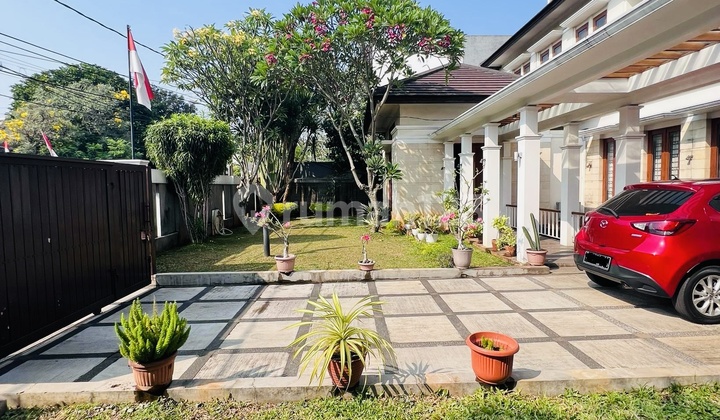 Dijual Rumah Lux Dan Luas Di Pangkalan Jati Dengan Taman Yang Asri Dan Cantik Rumah SHM Bagus 2