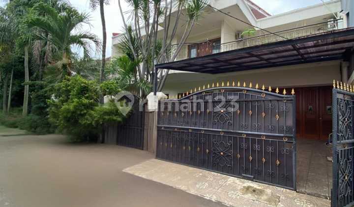 Dijual Rumah Dalam Komplek di Permata Hijau Jakarta Selatan