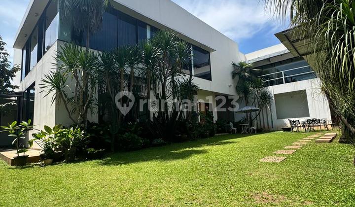 Rumah Modern Tropical House 2 Lantai di Puri Cinere dengan Halaman Luas di Lingkungan yang Exclusive dan Private 2