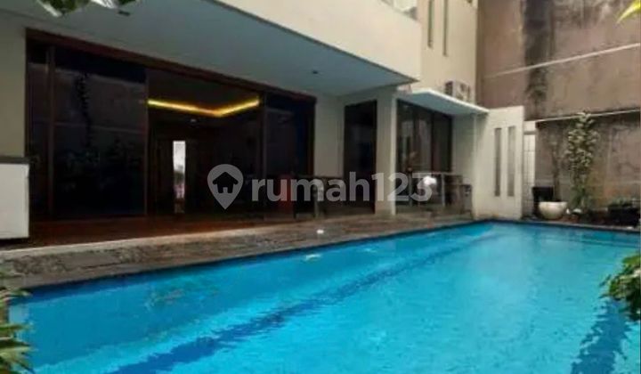 For Sale Rumah Cantik dan Strategis di Pondok Indah