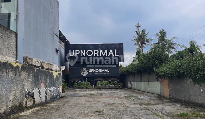 Commercial Space on Cinere Main Road. Promising Commercial Investment Only at 17 Million/Meter Negotiable House.