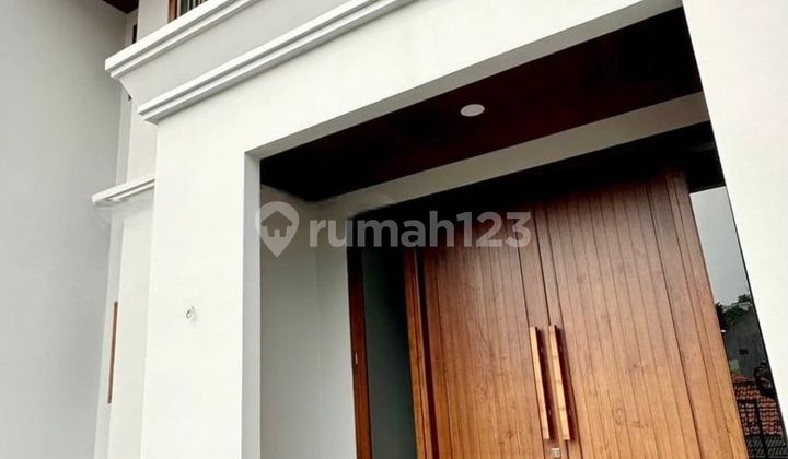 Dijual Brand New House 3 Lantai Cipete Jakarta Selatan Dijual Brand New House 3 Lantai Cipete Jakarta Selatan