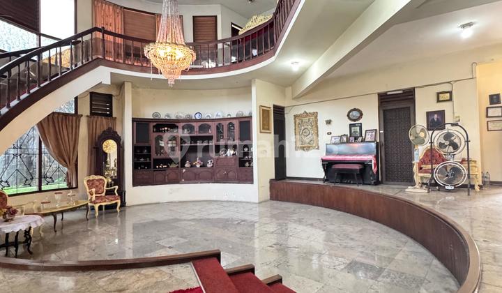 Dijual Rumah Hitung Tanah Simprug Jakarta Selatan. Lokasi Terbaik di Simprug Rumah Dijual Rumah Hitung Tanah Simprug Jakarta Selatan. Lokasi Terbaik di Simprug Rumah
