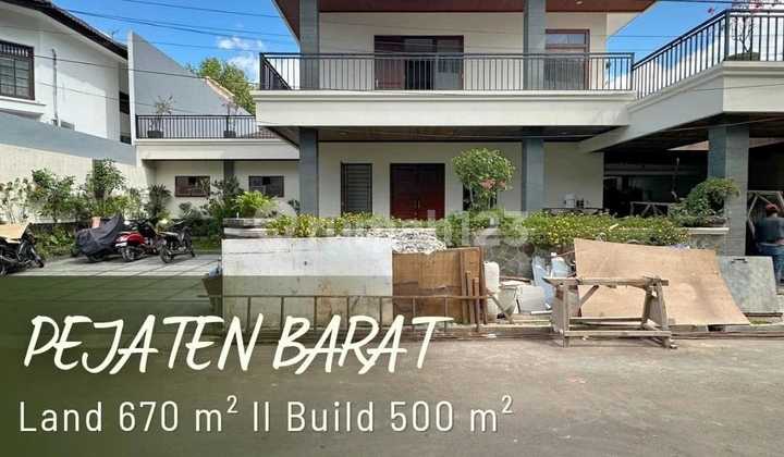 Rumah Modern Tropical 2 Lantai Di Pejaten Barat Jakarta Selatan Siap Huni Baru Saja Terenovasi Rumah Modern Tropical 2 Lantai Di Pejaten Barat Jakarta Selatan Siap Huni Baru Saja Terenovasi