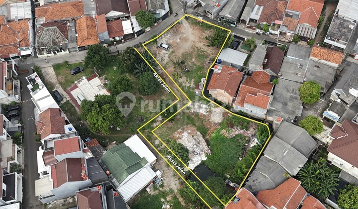 Affordable Land for Sale in Jagakarsa. Suitable for Residential Cluster or Restaurant. Land Title SHM 1287.0 M² Affordable Land for Sale in Jagakarsa. Suitable for Residential Cluster or Restaurant. Land Title SHM 1287.0 M²