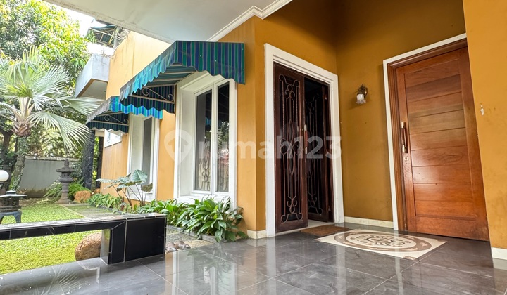 For Sale: Bona Indah Lebak Bulus 2-Story House in a Comfortable, Green Complex with One-Gate System. Only 5 Minutes to Fatmawati MRT and 7 Minutes to Fatmawati Hospital. 2