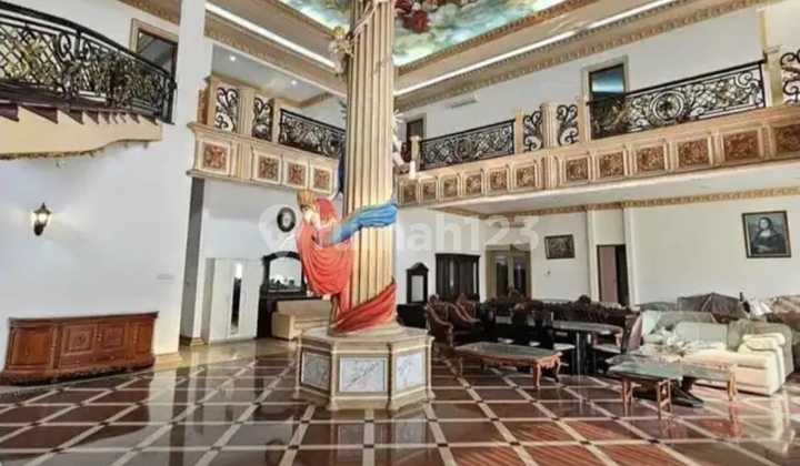 For Sale Rumah Bergaya Renaissance Pondok Indah Jakarta Selatan 2