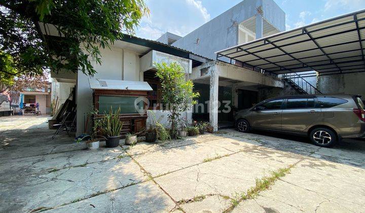 Dijual Rumah Hoek Di Otista Jakarta Timur Dengan Lokasi Yang Strategis Dan Lingkungan Yang Asri. 1