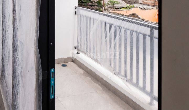 Rumah 2 Lantai Siap Huni, 10 Menit ke MRT Lebak Bulus! 12