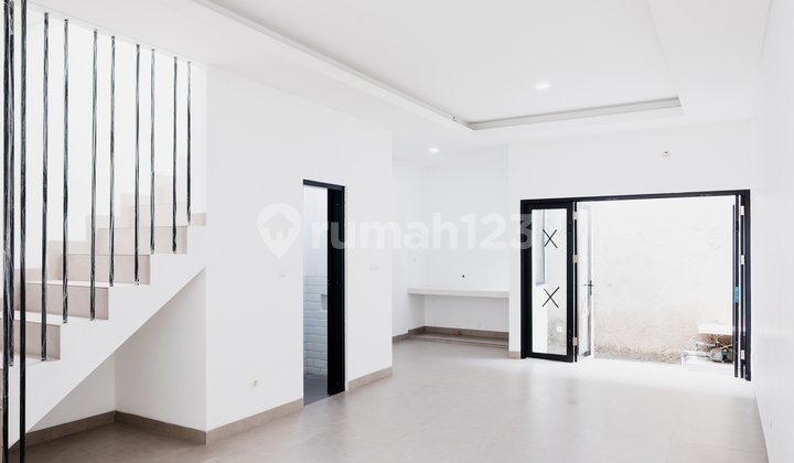 Rumah 2 Lantai Siap Huni, 10 Menit ke MRT Lebak Bulus! 4