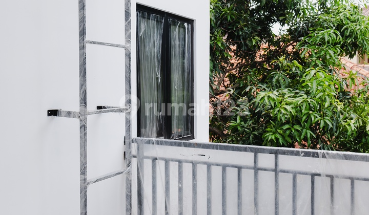 Rumah 2 Lantai Siap Huni, 10 Menit ke MRT Lebak Bulus! 8