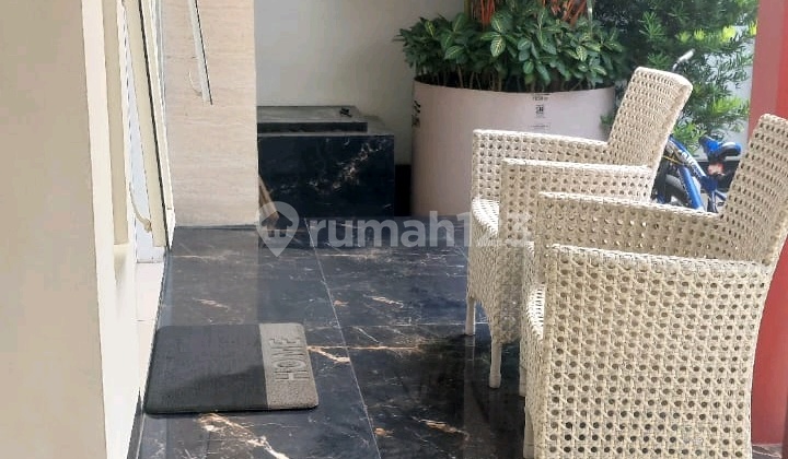 Rumah Karah Dkt Royal Plaza 2