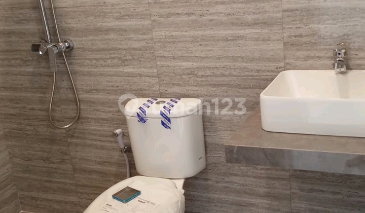 Rumah Baru 2 Lantai Rungkut Mapan Surabaya 2