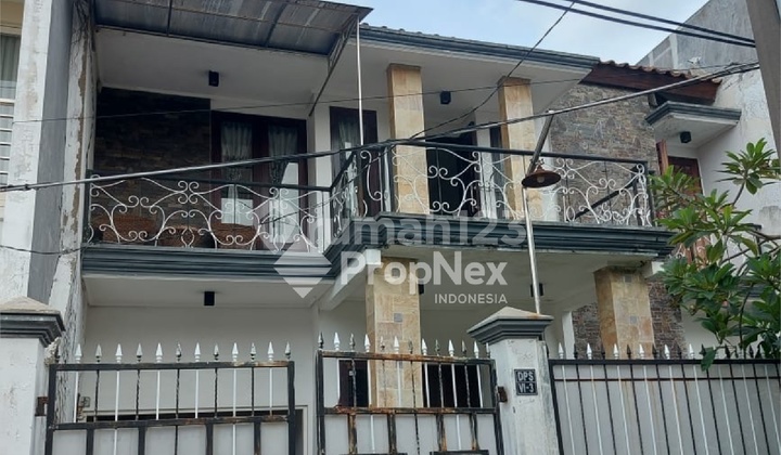 Rumah 2 LT di Darmo Permai Surabaya Rumah 2 LT di Darmo Permai Surabaya