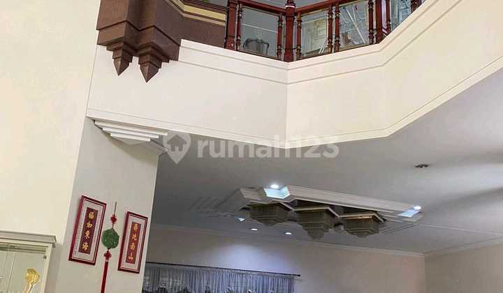 Rumah Mewah Pusat Kota Surabaya, Furnished Turun Harga 2