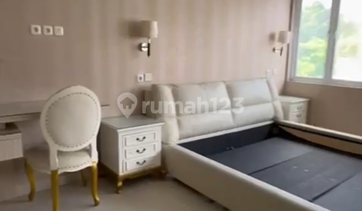 Dijual cepat murah rumah 2.5LT di Casa Jardin Daan Mogot Jakarta Barat