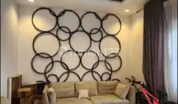 Dijual cepat rumah siap huni 2 LT di Tomang Jakarta Barat