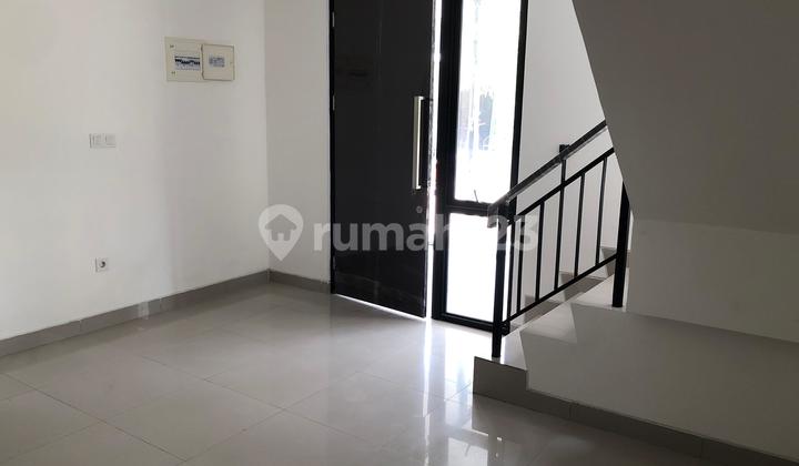 Disewakan rumah milenial 2 LT cluster Alabama PIK 2 Disewakan rumah milenial 2 LT cluster Alabama PIK 2