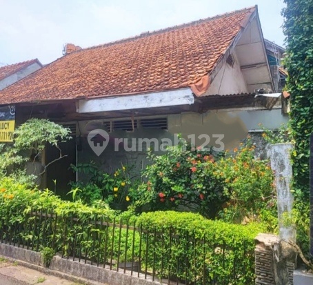 Dijual rumah lama /tanah luas 230M² di Kebayoran Baru Jakarta Selatan