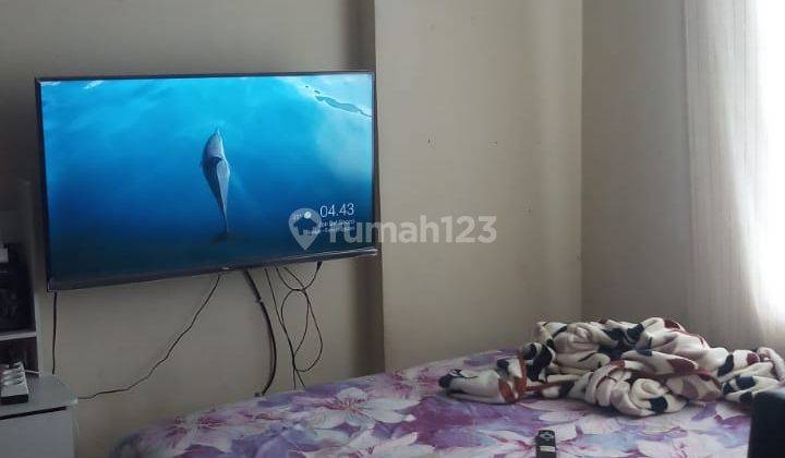 Dijual Cepat Apartemen Siap Huni Semi Furnished di Green Park View 2