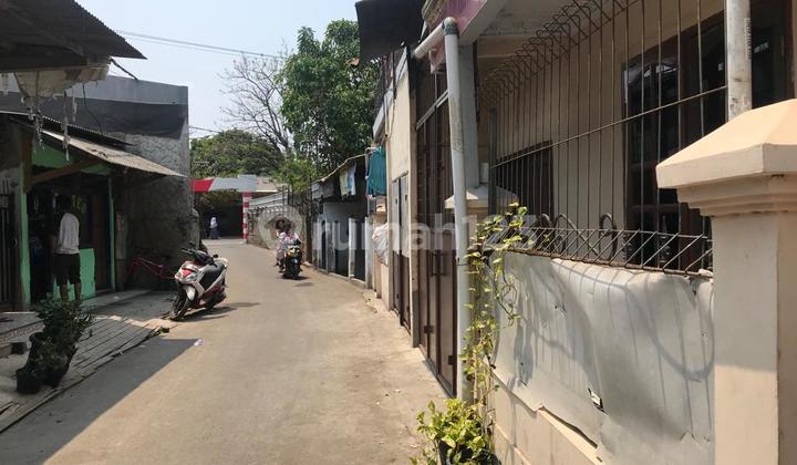 Cheap house for sale + rental unit in Tegal Alur Menceng, West Jakarta Cheap house for sale + rental unit in Tegal Alur Menceng, West Jakarta