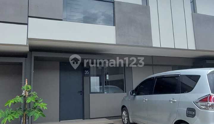 Disewakan Murah Rumah di Cendana Xyz di Park Serpong