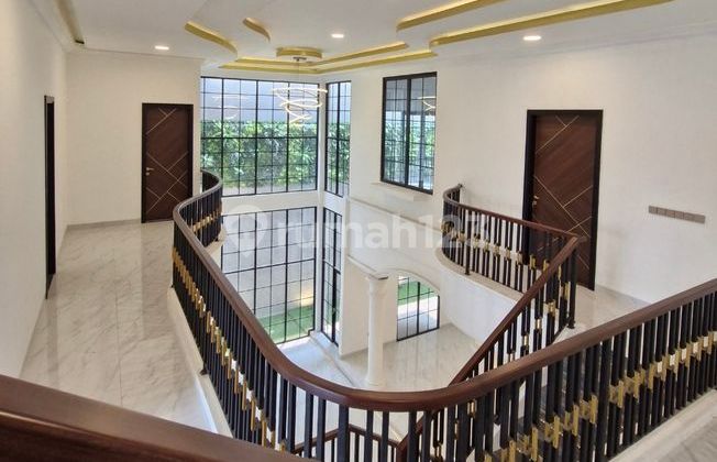 Dijual cepat rumah mewah modern classic di Tomang Jakarta Barat 2