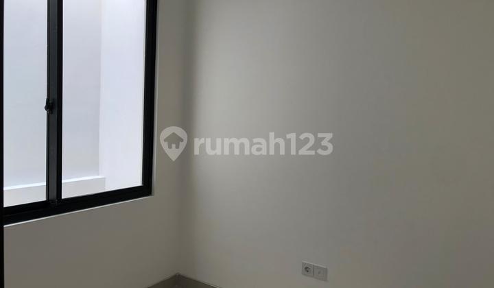 For rent: 2-story millennial house in Alabama cluster, PIK 2 2