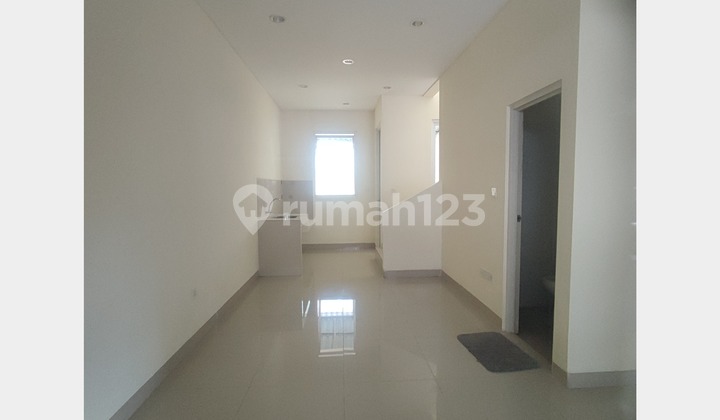 Dijual Rumah Siap Huni di Palm Blossom Jakarta Barat 2