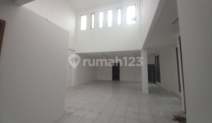 Affordable For Rent 2-Story Hook Shop House in North Meruya, West Jakarta 1