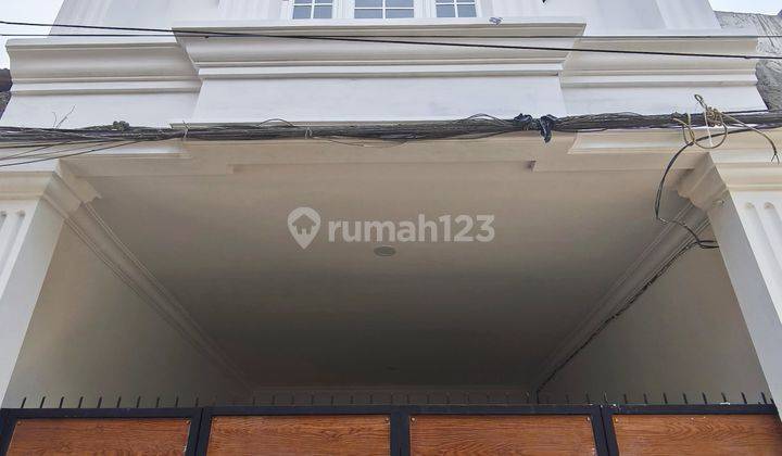 Dijual cepat rumah baru 3 LT di Kelapa Dua, Kebon Jeruk Jakarta Barat 1