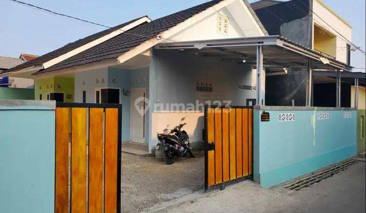 Rumah Bangunan Parkiran Luas Bisa di Kontrakan 2 Pintu Kontrakan Sandvile 1