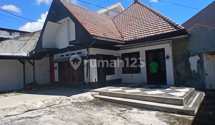 Cafe Jalan Opak Pusat Kota Lokasi Paling Ramai 2