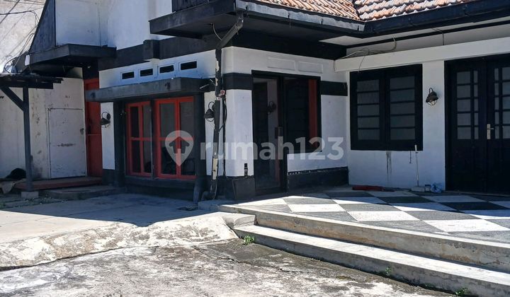 Cafe Jalan Opak Pusat Kota Lokasi Paling Ramai