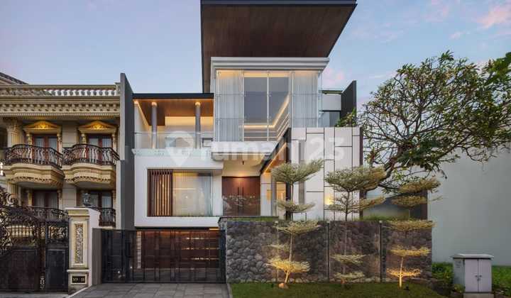 Rumah Mewah Pakuwon City Baru Gress Luxury House