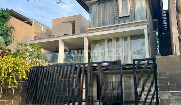 Rumah Elite Grand Peninsula Park Private Cluster Dengan Kolam Renang