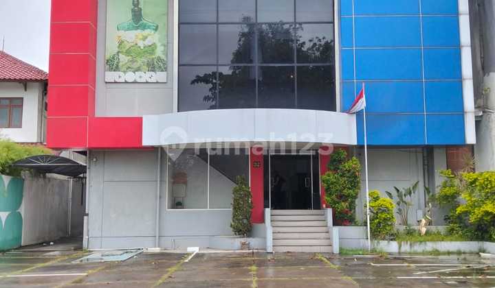 Gedung Kantor Surabaya Pusat Siap Pakai