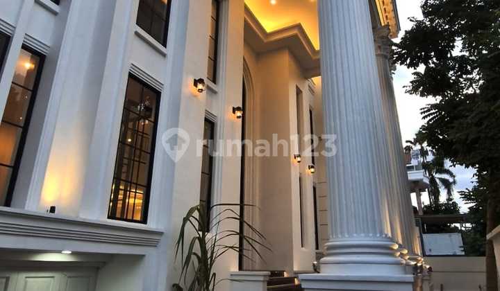 Luxury New American Modern Graha Family Block O House