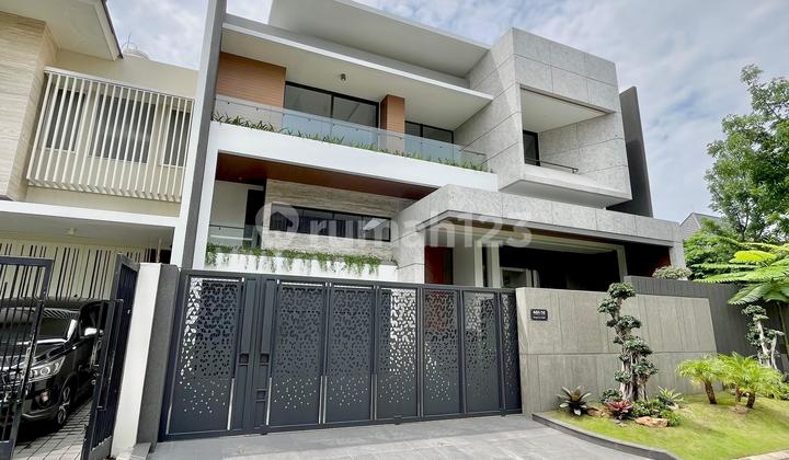 Pakuwon Indah Surabaya Imperial Golf Regency Luxury House