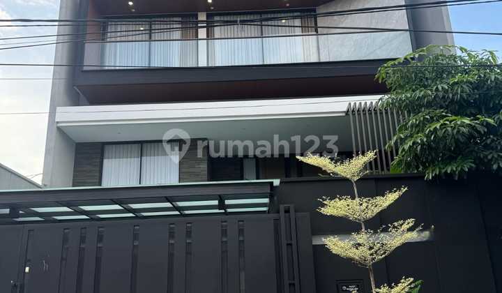 Rumah Mewah Rasa Baru Araya 1 Surabaya 2