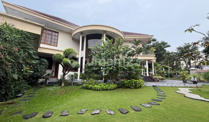 Rumah Mewah Darmo Harapan Regency 2