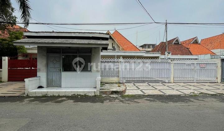 Rumah Pusat Kota Area Komersial Jalan Thamrin